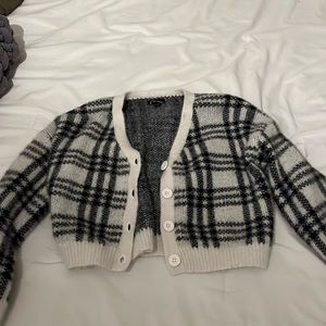 Plaid button up cropped cardigan